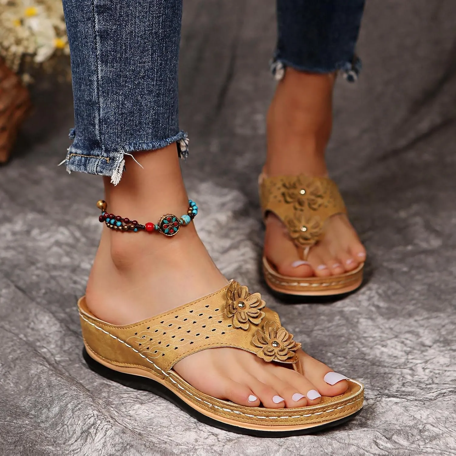 Eduavar Orthopedic Sandals for Women Arch Support Sandals Flip Flops Comfy Wedge Walking Slippers Anti-Slip Breathable Sandal