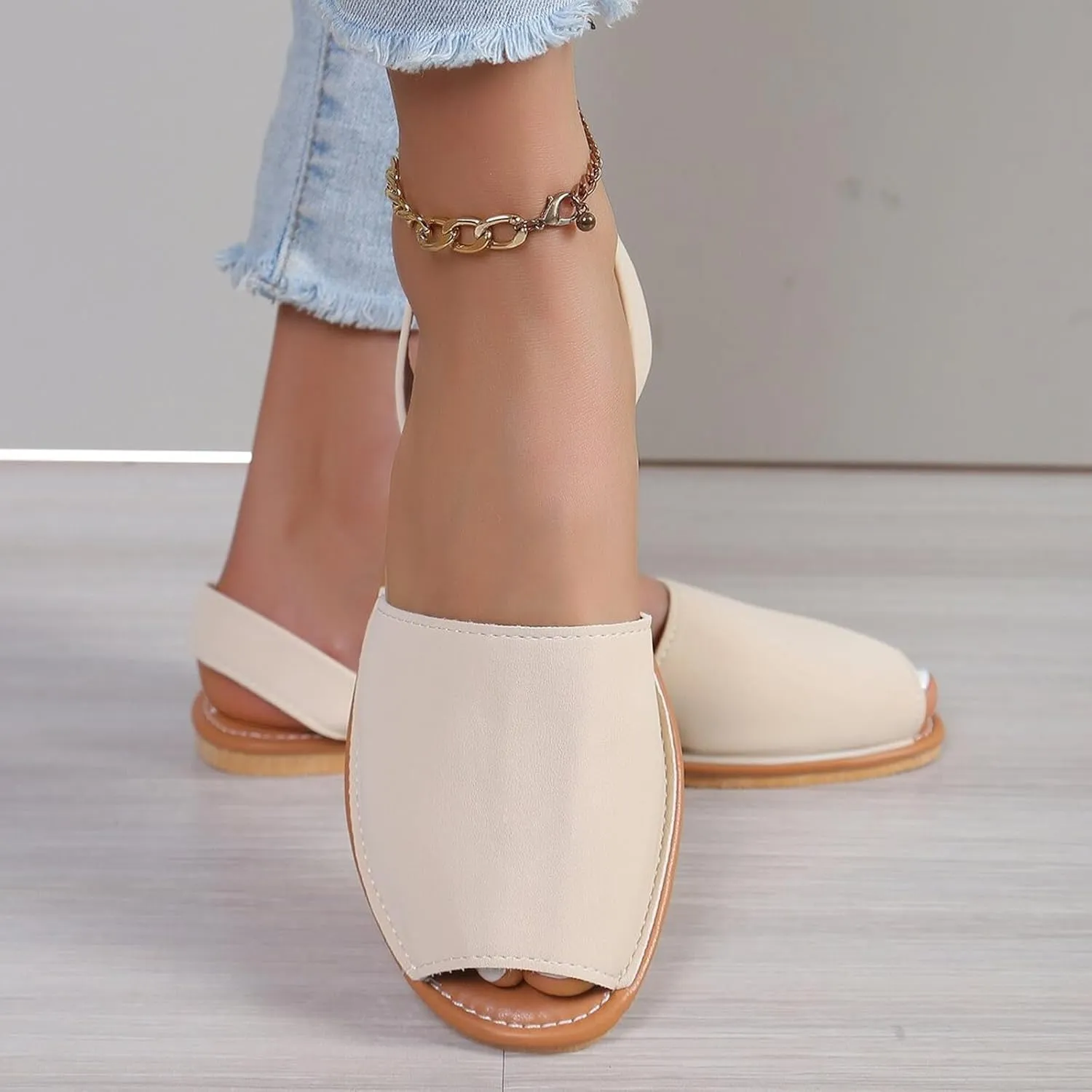 Roorsily Women's Comfortable Sandals Flat Bottom Fish Mouth Sandals Footwear Soft Leather Sandals Versatile Flat Sandal