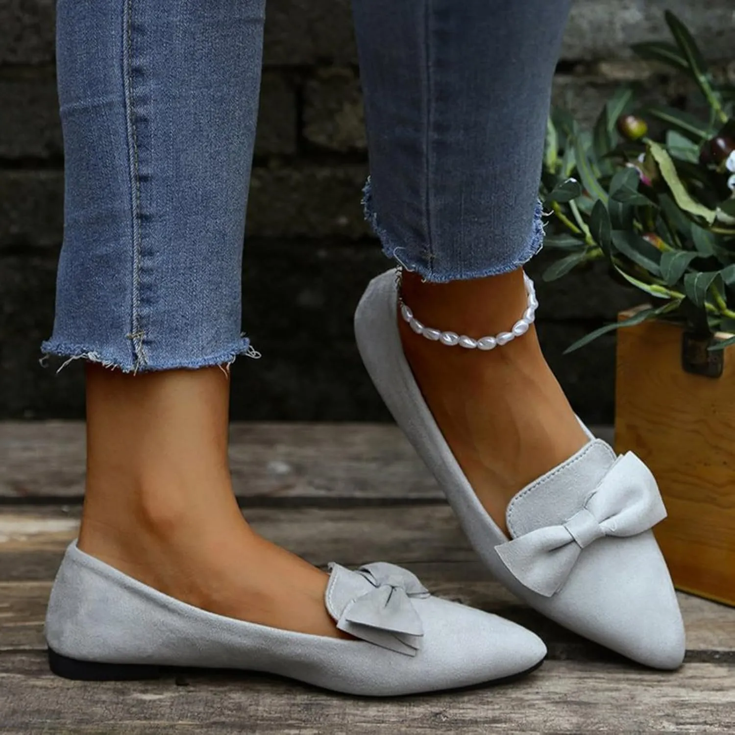 Women's Pointy Toe Loafer Fashion Faux Suede Work Flat Shoes Comfortable Slip on Ballet Women's Flats Casual Dressy