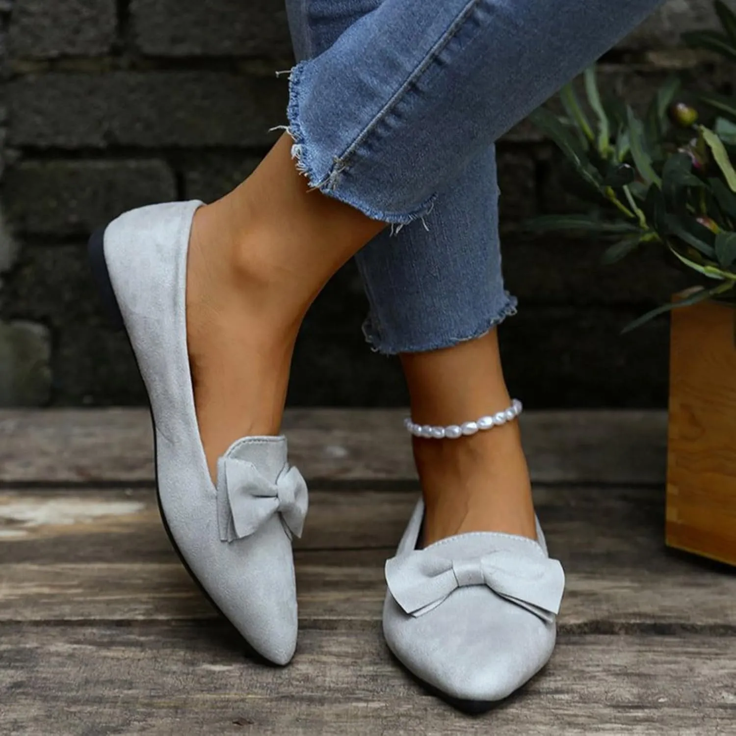 Women's Pointy Toe Loafer Fashion Faux Suede Work Flat Shoes Comfortable Slip on Ballet Women's Flats Casual Dressy